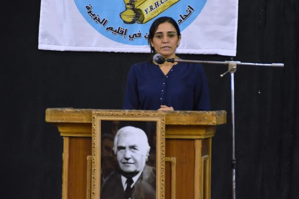 "ليت جكر خوين بيننا اليوم ليرى المرأة التي حرضها على الثورة كيف  تقود الثورات"