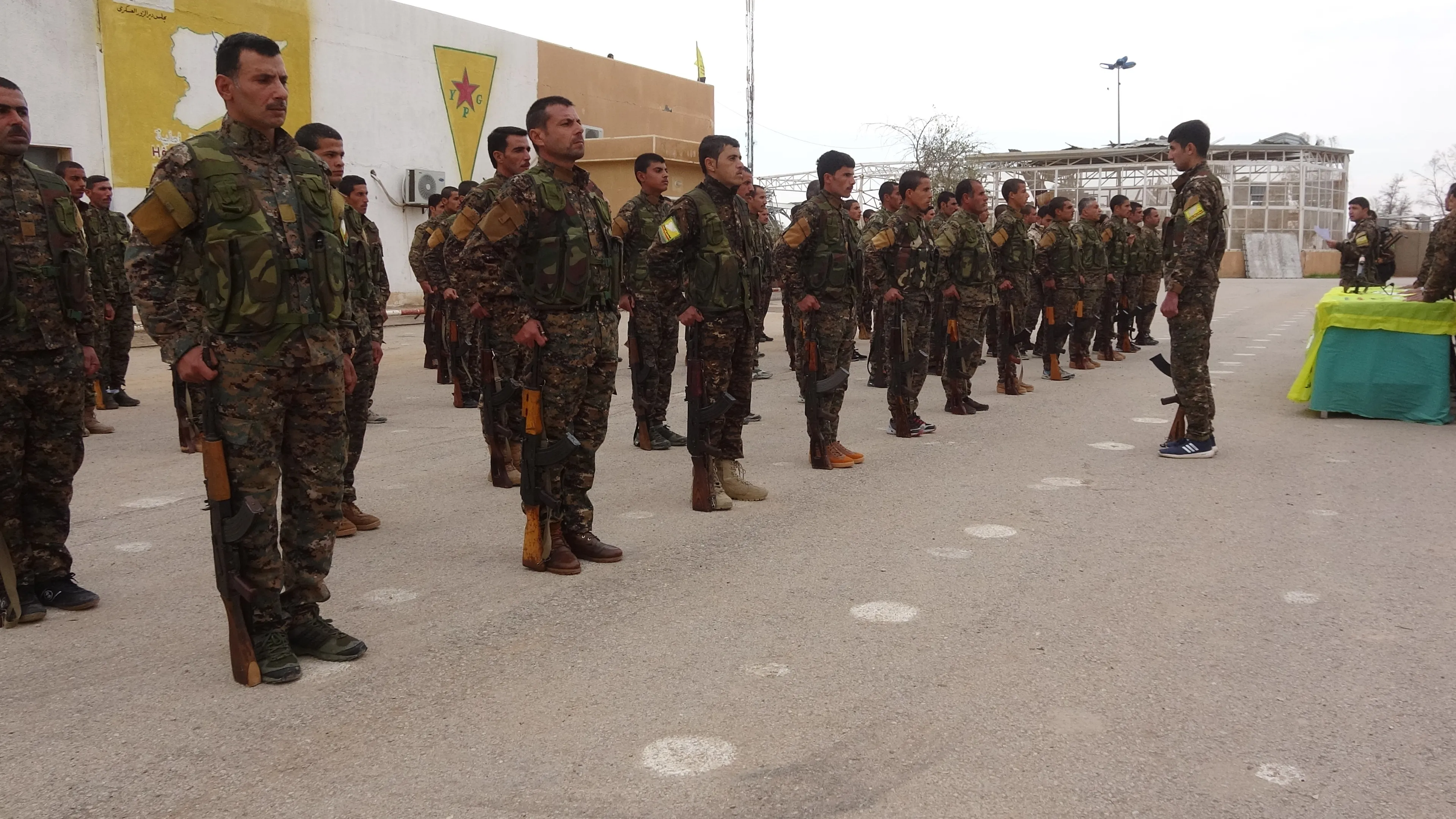 قيادة الأكاديميات العسكرية في دير الزور تفتتح الدورة التدريبية الثالثة