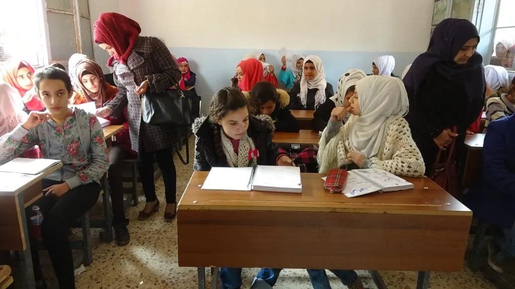 المحنة التي مروا بها لم تكن عائقاً لمواصلة تعليمهن