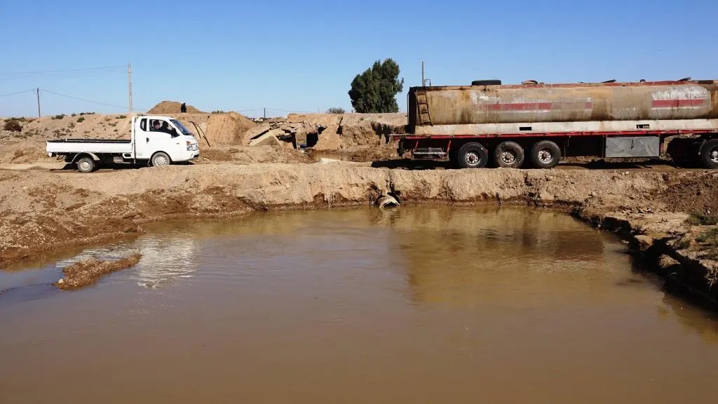 بدء تأهيل جسر الخس بالرقة بعد انهياره نتيجة الأمطار