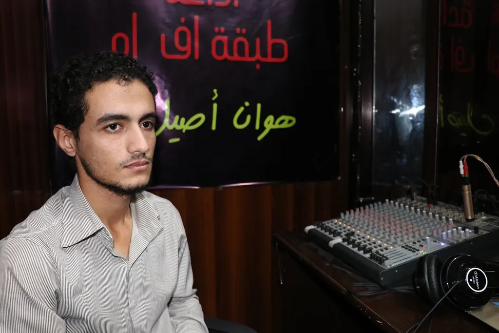 طبقة FM إذاعة جديدة في الطبقة تبث على التردد93,1