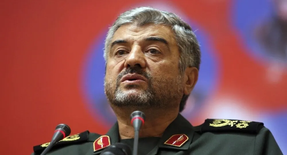 قائد الحرس الثوري: إيران ستهزم الحرب النفسية الأمريكية وعقوباتها