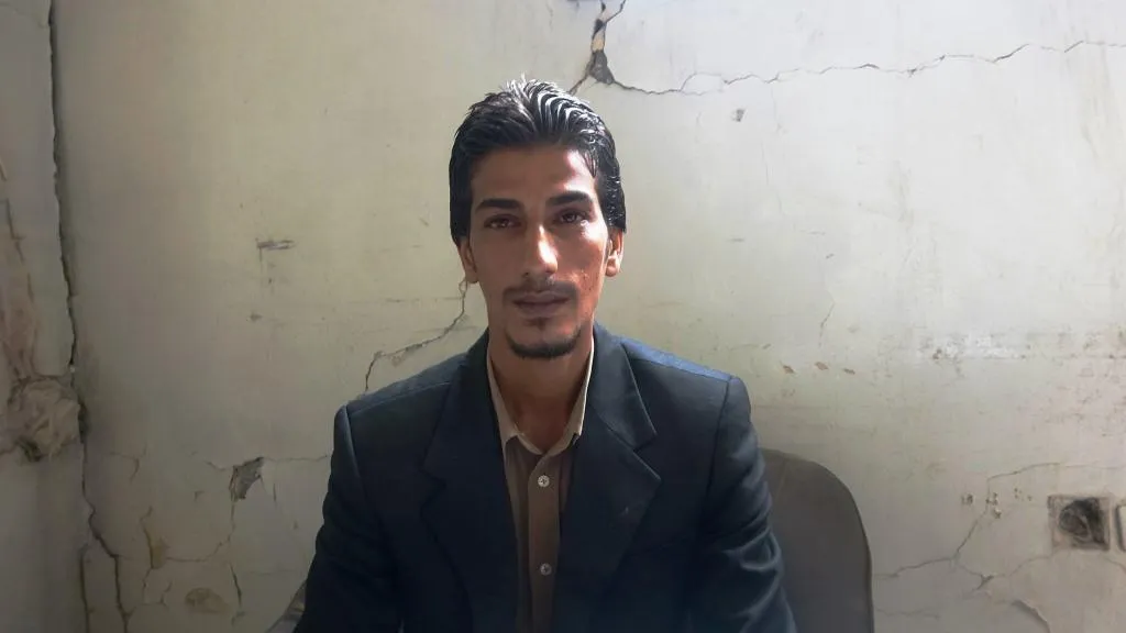 طلاب مدرسة أبو بكر الرازي بين دمار مدرستهم والإصرار على العلم