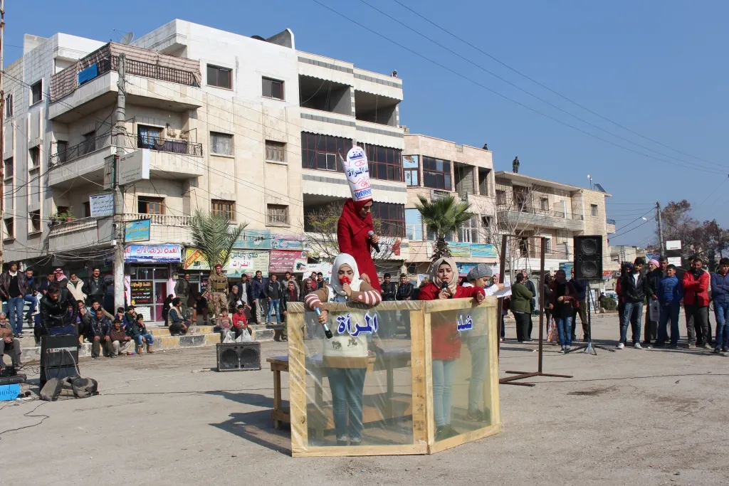 نساء منبج تحيين اليوم العالمي لمناهضة العنف ضد المرأة