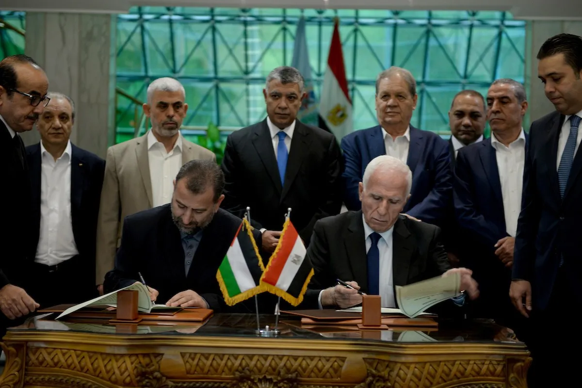 مصر تستكمل حوار المصالحة الفلسطينية مع حركة فتح وحماس تعلن موقفها