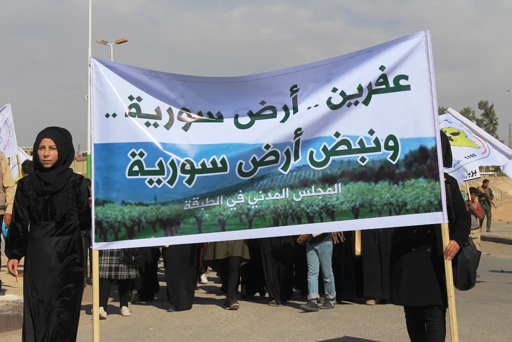 أهالي الطبقة: مستعدون للدفاع عن كل شبر من أراضينا