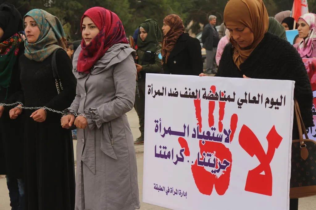 حملة "لا لاستعباد المرأة حريتنا كرامتنا" تنتهي اليوم بمسيرة كبرى
