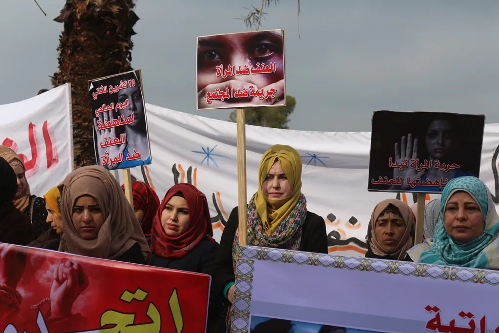 حملة "لا لاستعباد المرأة حريتنا كرامتنا" تنتهي اليوم بمسيرة كبرى