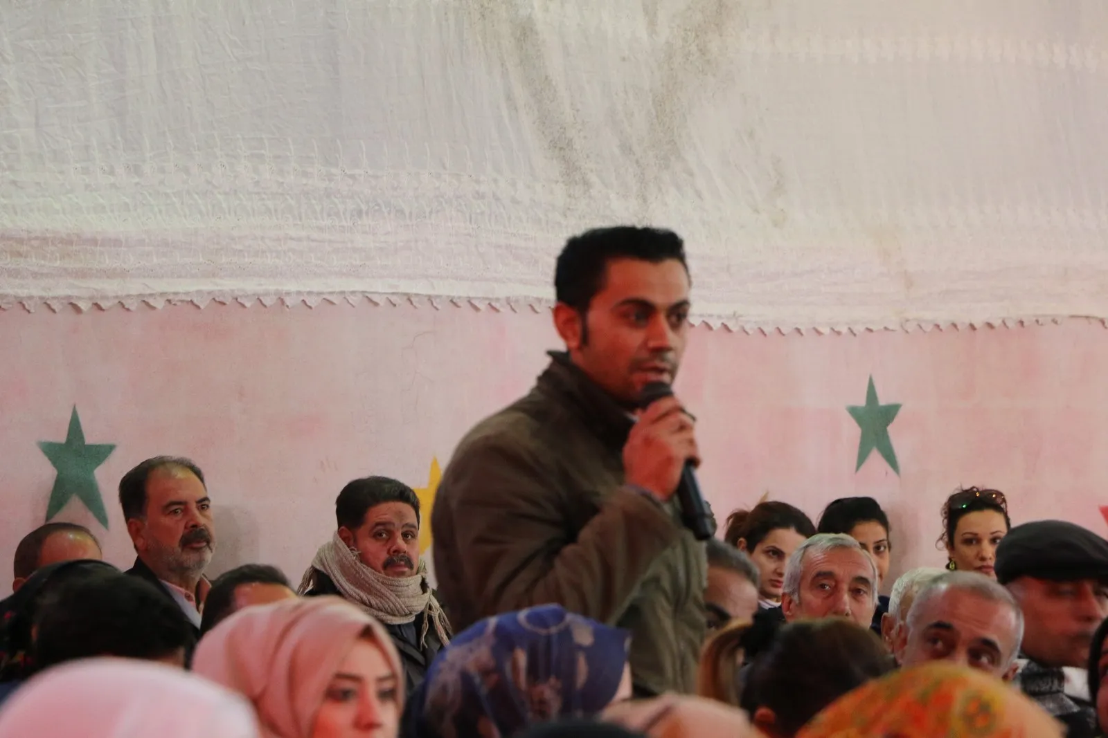 'نحن نعتمد على شعبنا وقوة إرادتنا وهذا هو سر انتصارنا'
