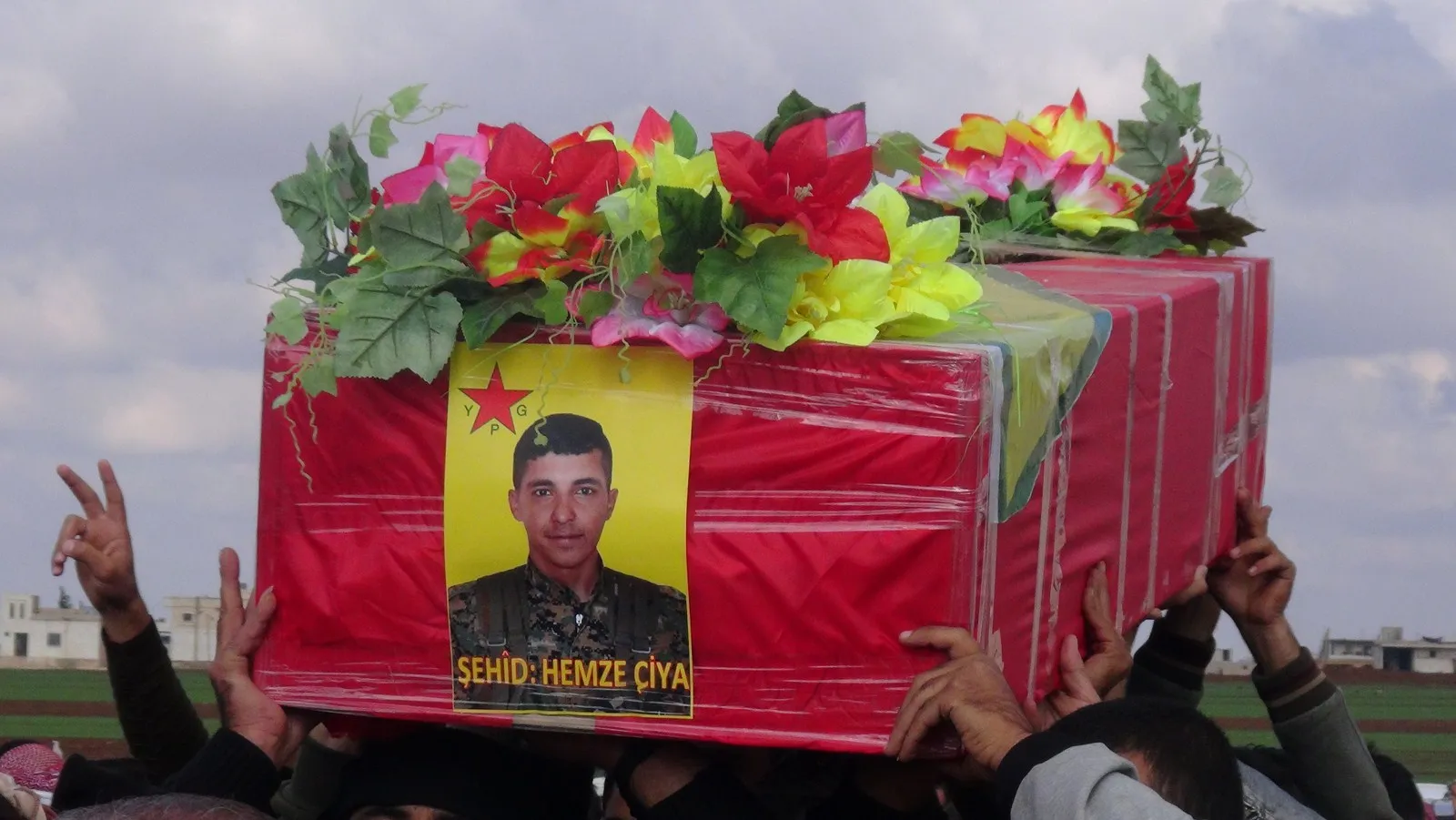 تشييع أحد شهداء المرحلة الثانية من مقاومة العصر في الشهباء