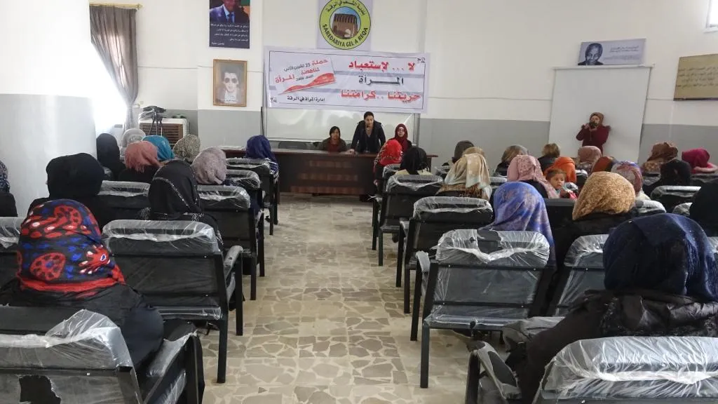 التأكيد على أن نساء الرقة خطون خطوات مهمة في الحد من العنف محور اجتماعات  
