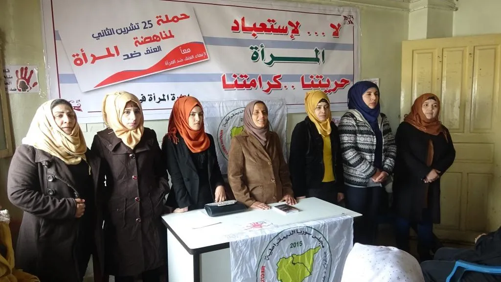 التأكيد على أن نساء الرقة خطون خطوات مهمة في الحد من العنف محور اجتماعات  