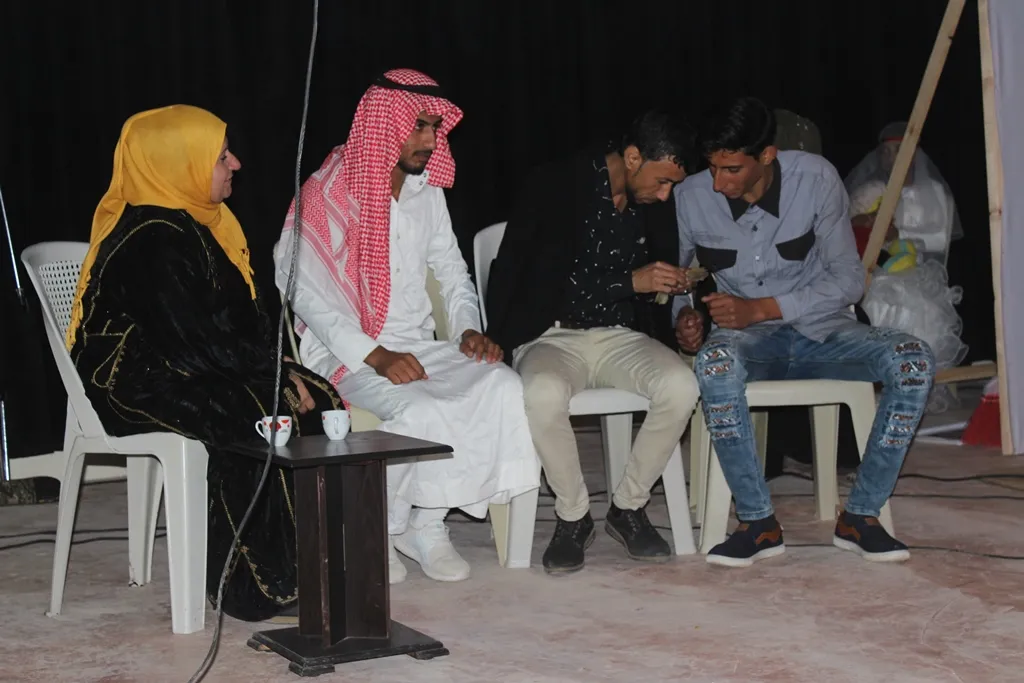 "القضاء على ظاهرة زواج الأطفال" عنوان مسرحية في الطبقة