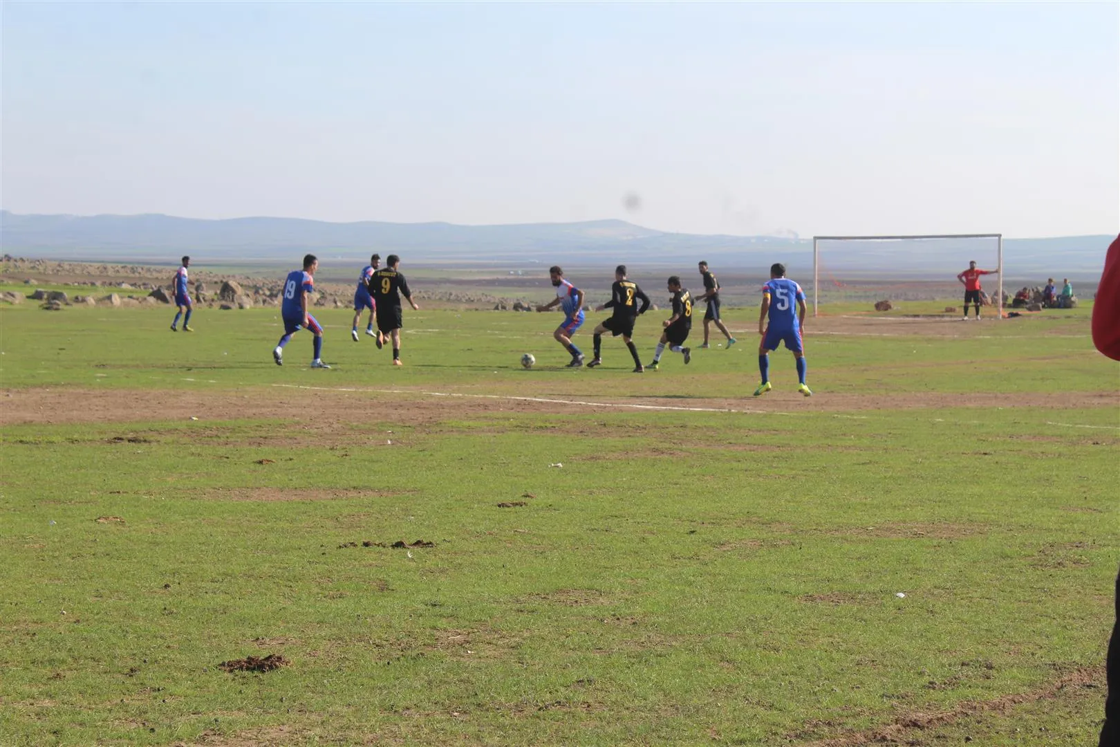 دوري لكرة القدم في منطقة ديرك
