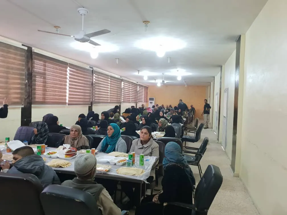 مأدبة طعام لعوائل الشهداء في الرقة بمناسبة المولد النبوي الشريف