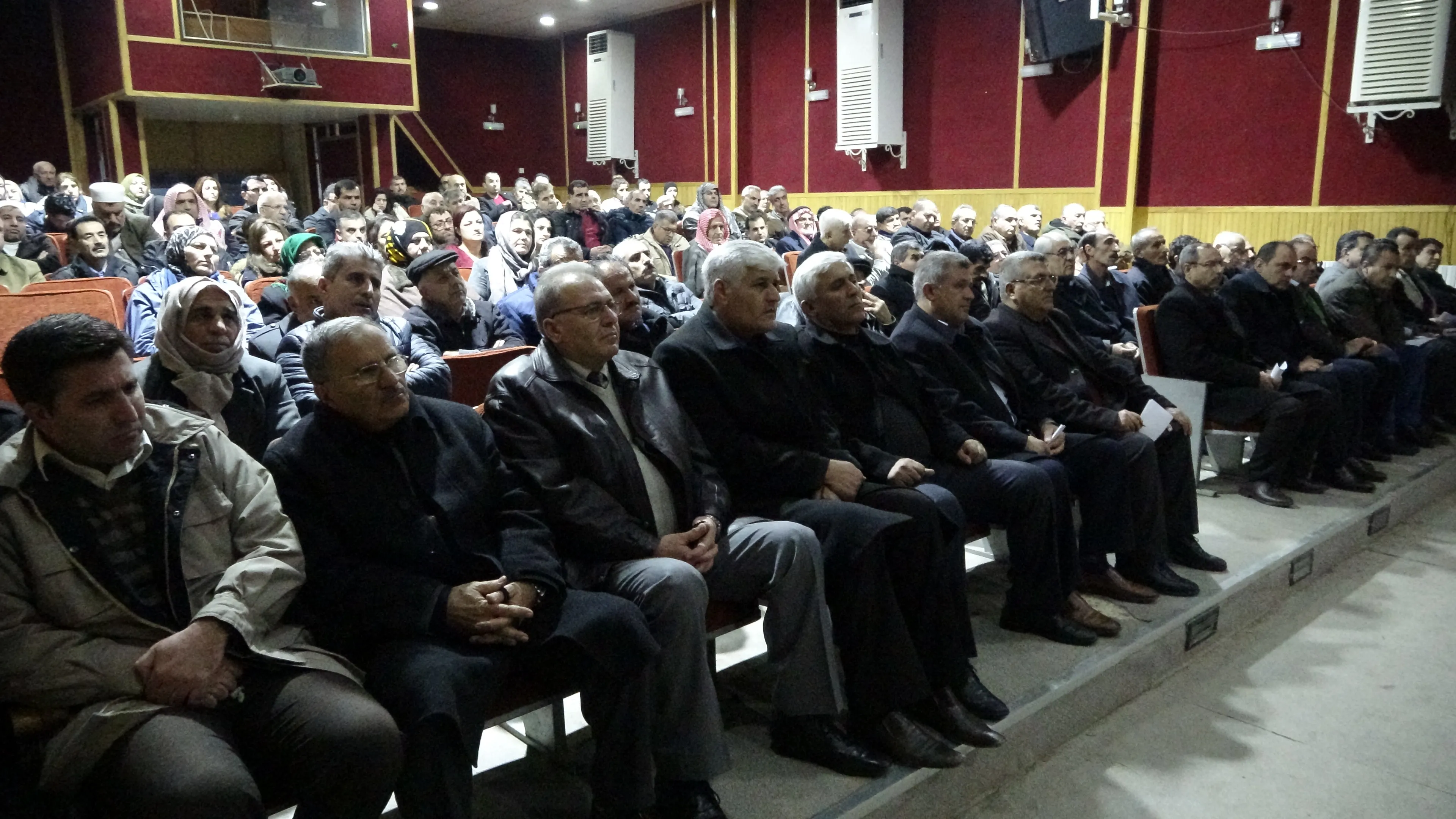 ساسة ومثقفون: الإدارة الذاتية والتجارب المشابهة لها أصبحوا رقماً صعباً