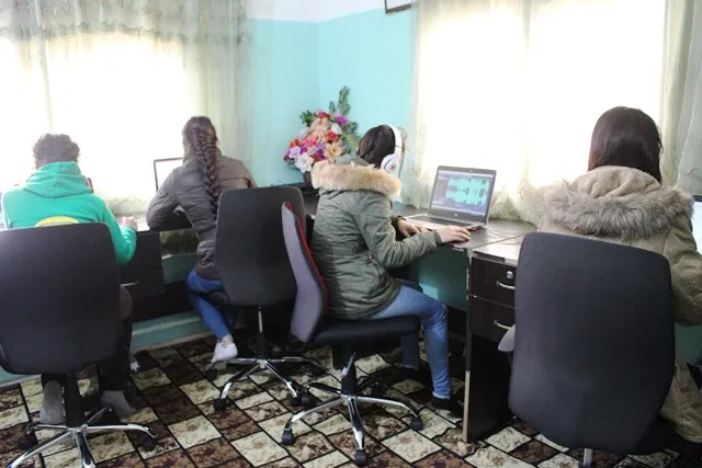 عام على انطلاقته.. برامج نوعية وسعي للبث في كافة مدن الجزيرة
