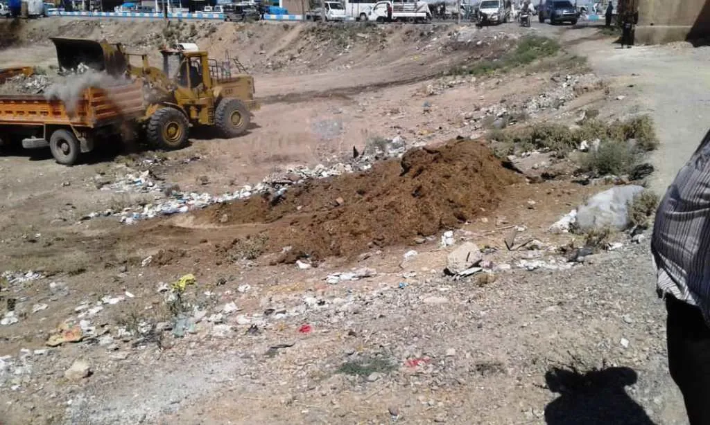 ترحيل 39150 متر مكعب من القمامة في دير الزور والعمل مستمر