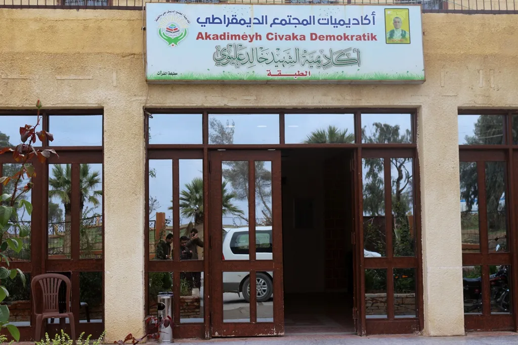 عام على انفتاح المجتمع على فكر الأمة الديمقراطية في الطبقة