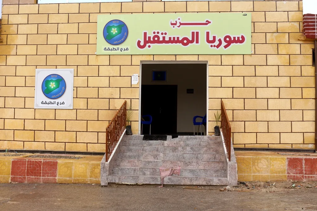"حل مسألة إدلب لا يكون إلا من خلال حوار داخلي"