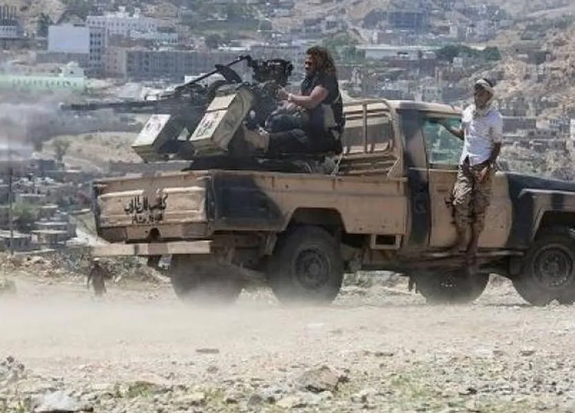 اشتباكات قوية تشهدها الحديدة في ظل اتفاق وقف إطلاق النار