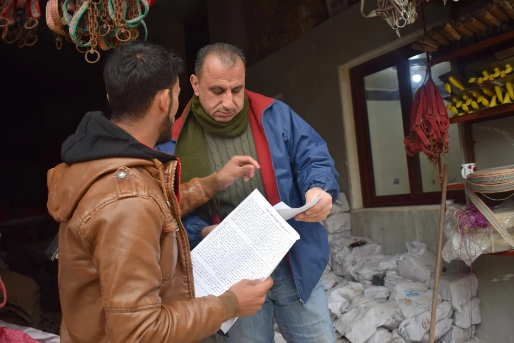شبيبة منبج توزع منشورات تفضح ممارسات وجرائم الدولة التركية