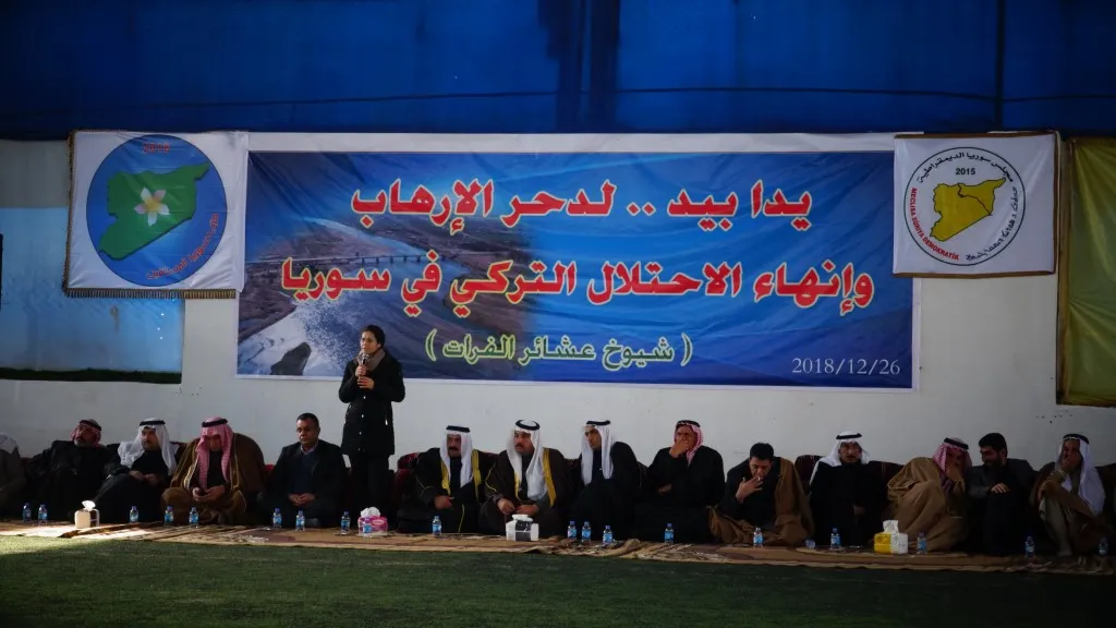 إلهام أحمد في اجتماع العشائر: العالم يرفض الوجود التركي في سوريا