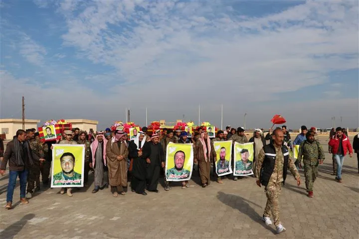في مراسم الشهداء.. أهالي الشدادي رفضوا التهديدات التركية