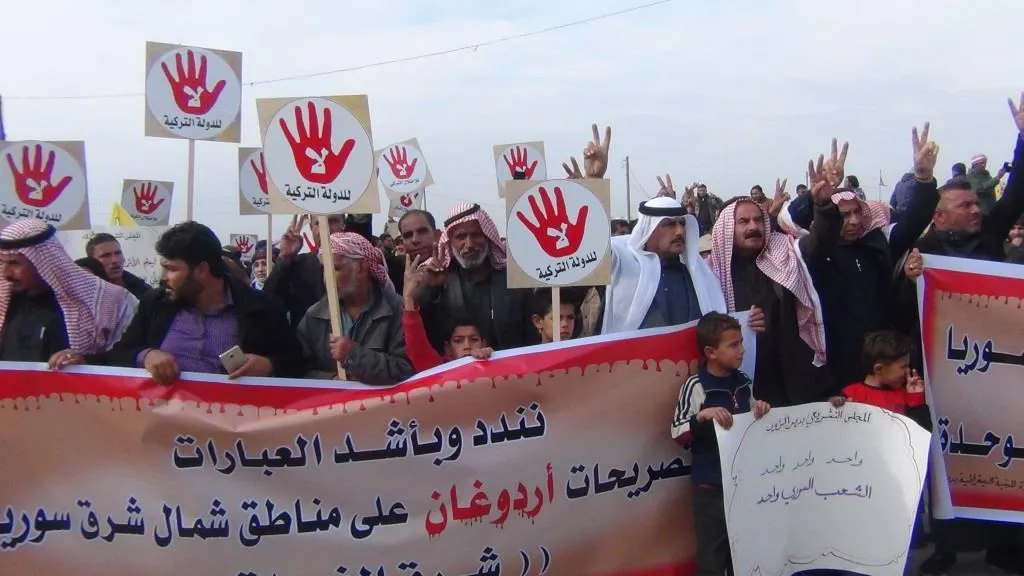 أهالي دير الزور ينتفضون ضد التهديدات الاحتلال التركي