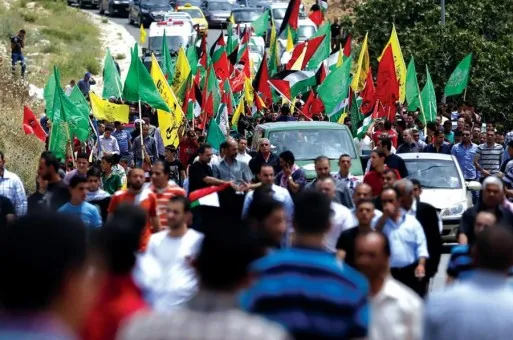 الفصائل الفلسطينية ترفض قرار الرئيس بحل "التشريعي": سيعمق الانقسام