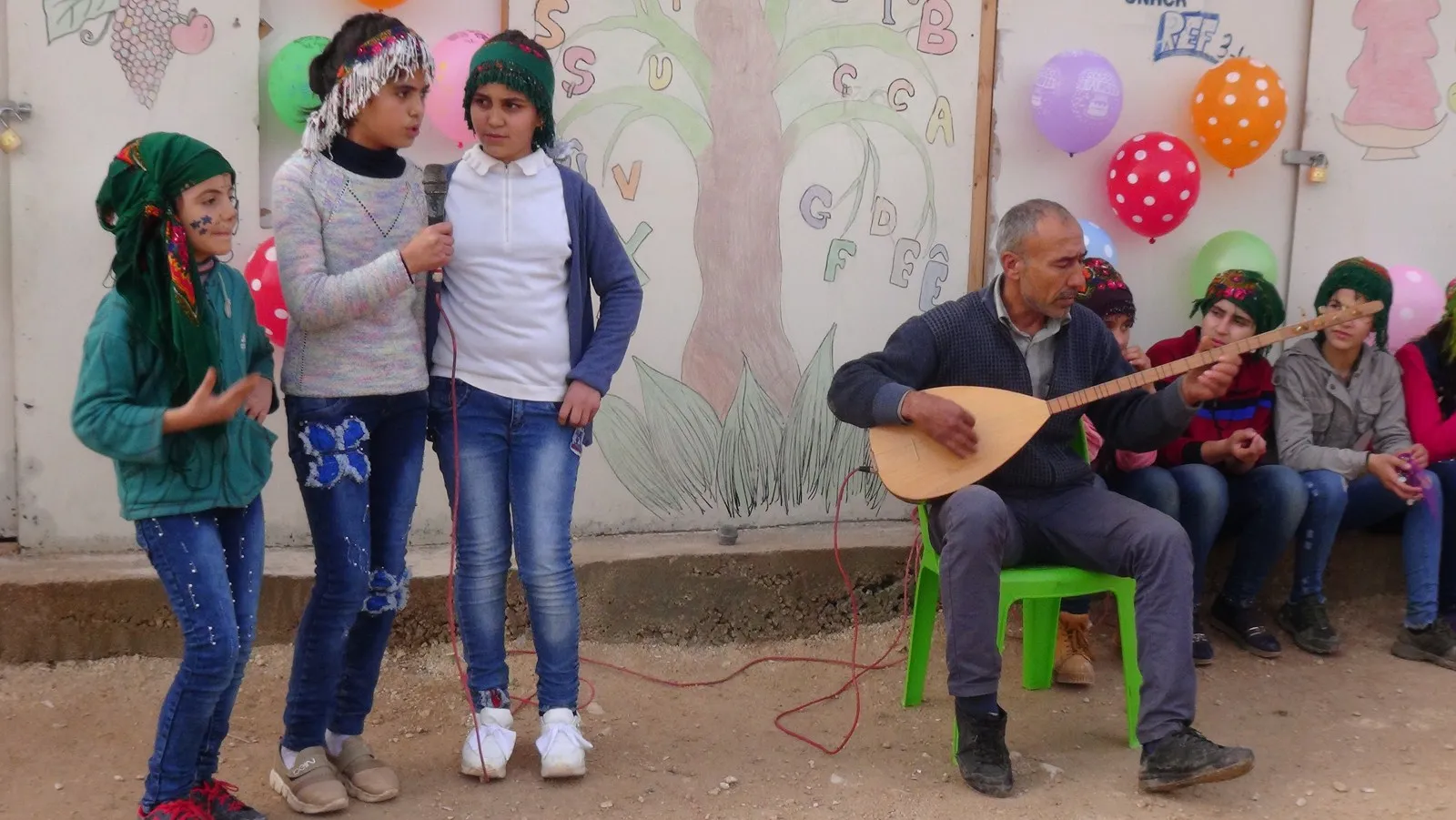 فعالية ترفيهية تعيد البسمة لطلبة عفرين