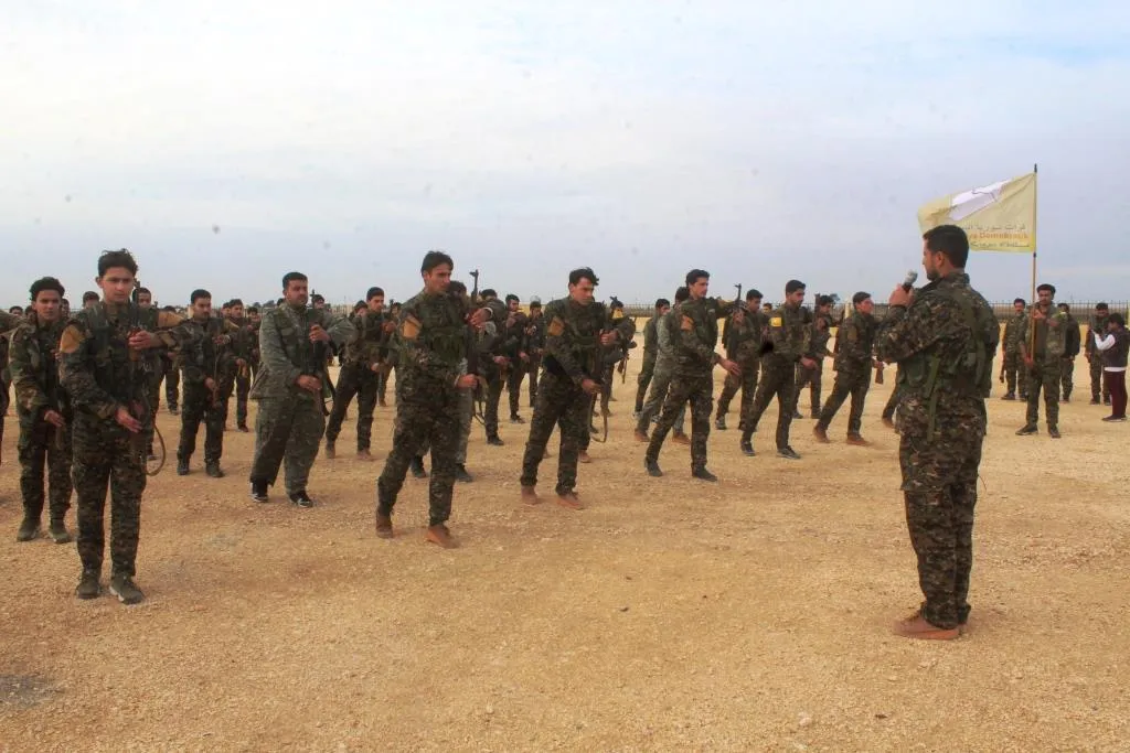 مراسم غيابية لثلاثة شهداء في الرقة
