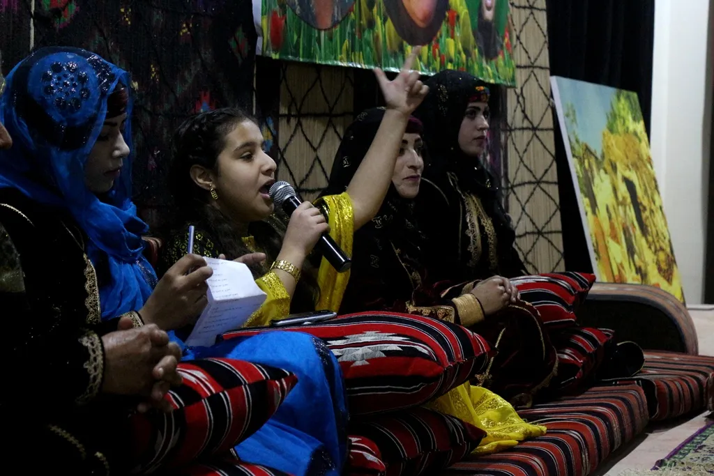 أمسية شعرية لإحياء التراث الفراتي للمرأة في الطبقة