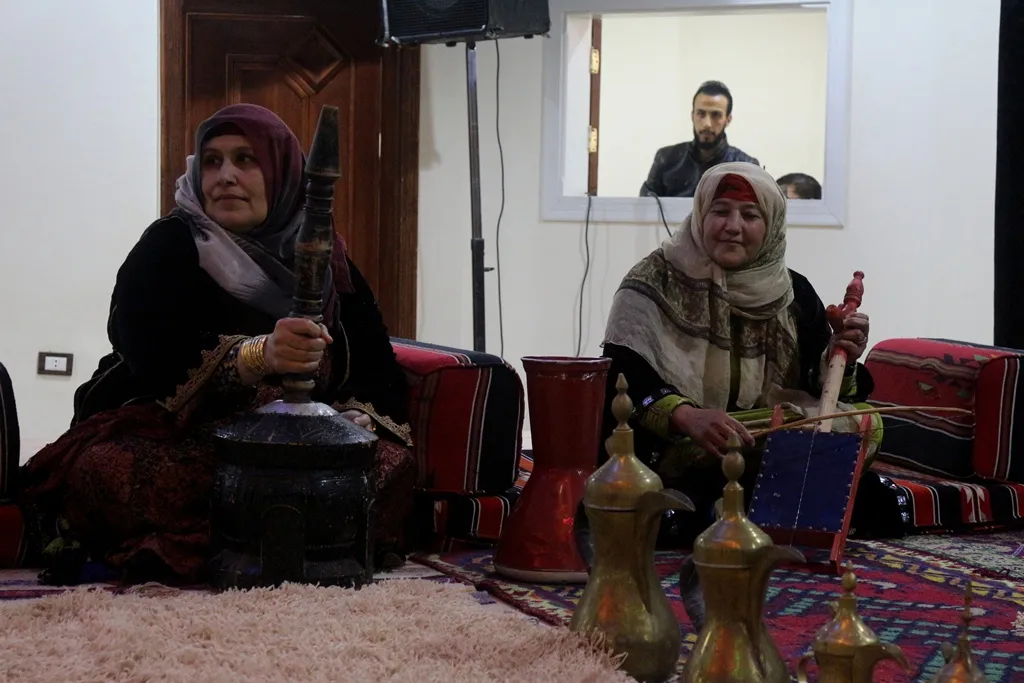 أمسية شعرية لإحياء التراث الفراتي للمرأة في الطبقة