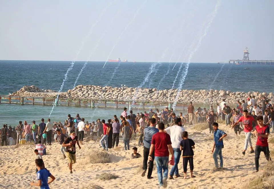 إصابة 14 فلسطينياً في المسير البحري  بغزة