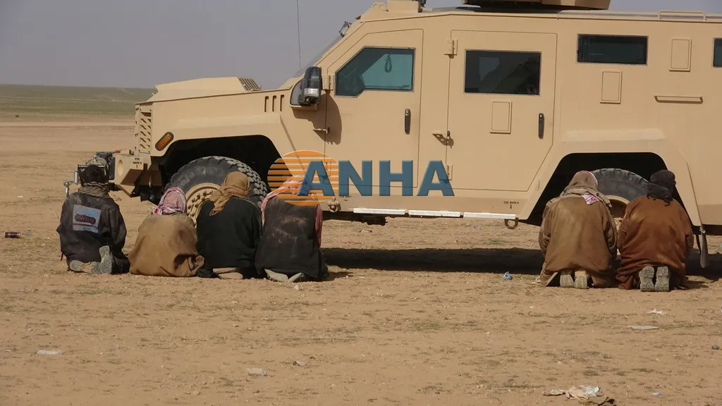القبض على مجموعة من مرتزقة داعش حاولوا الفرار بين المدنيين