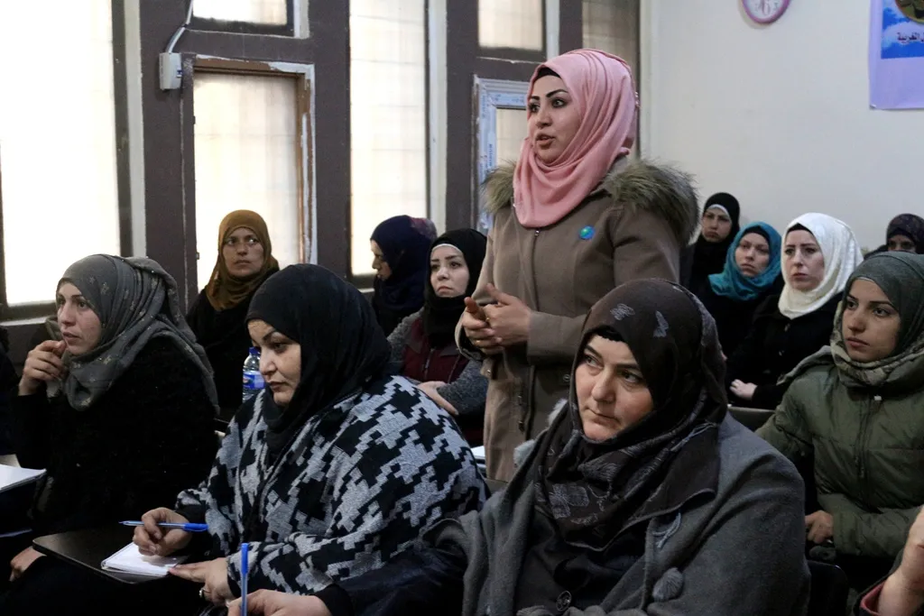 اكاديمية المرأة السورية تفتتح دورتها التاسعة