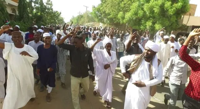 تجمعات معارضة للحكومة السودانية تدعو الشعب للاحتجاج يوم غد