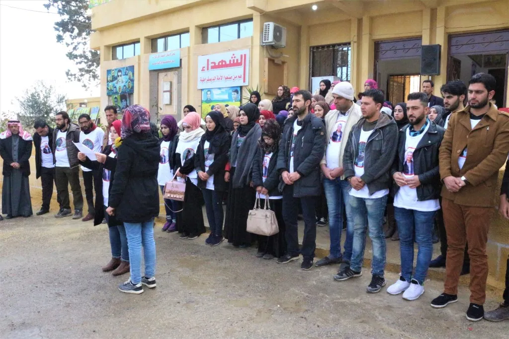 أعضاء الإدارة المدنية في الطبقة ينضمون للإضراب في يومه الخامس