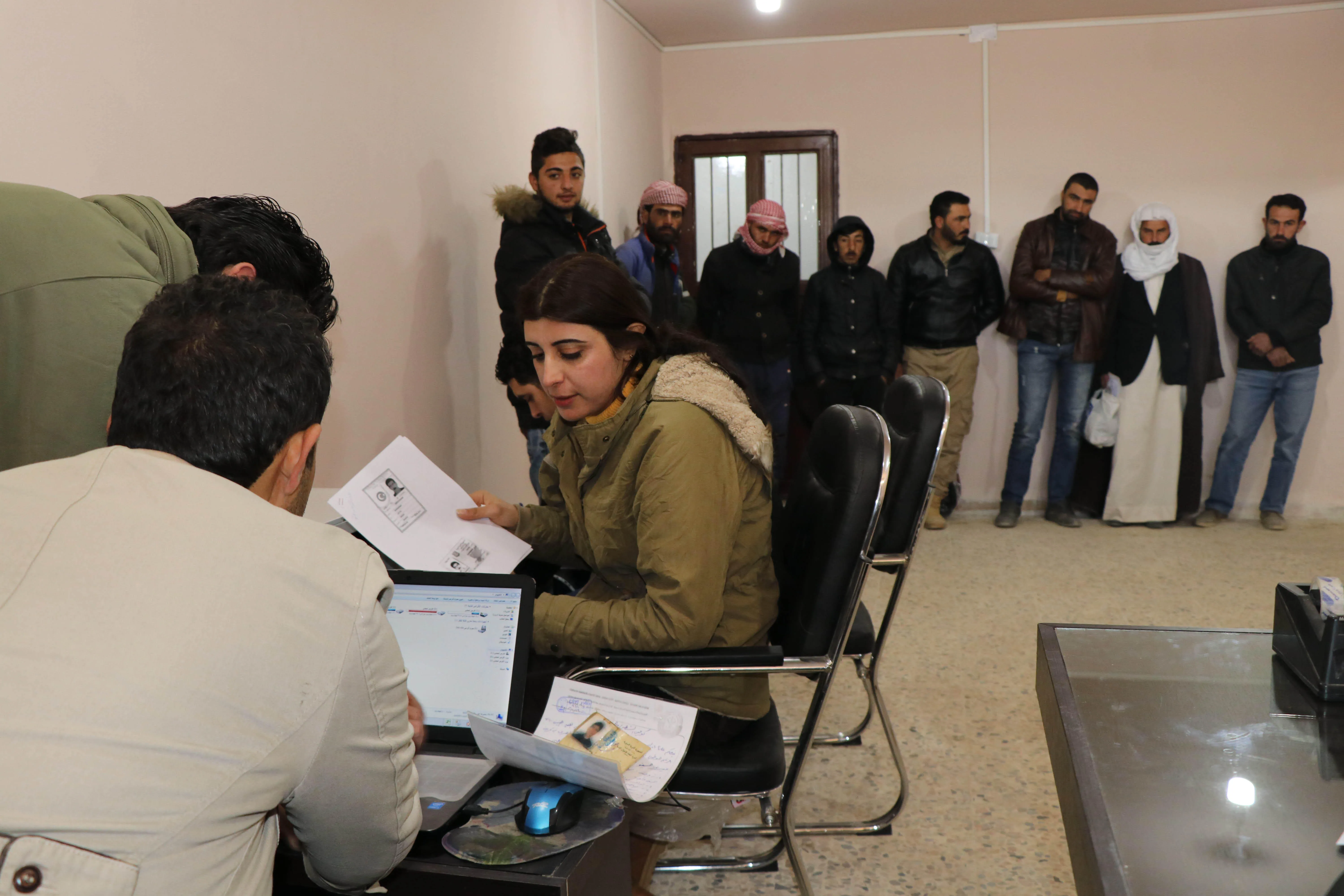 تشكيل "لجنة إخلاء السبيل" للبت في أوضاع الملتحقين بالدفاع الذاتي