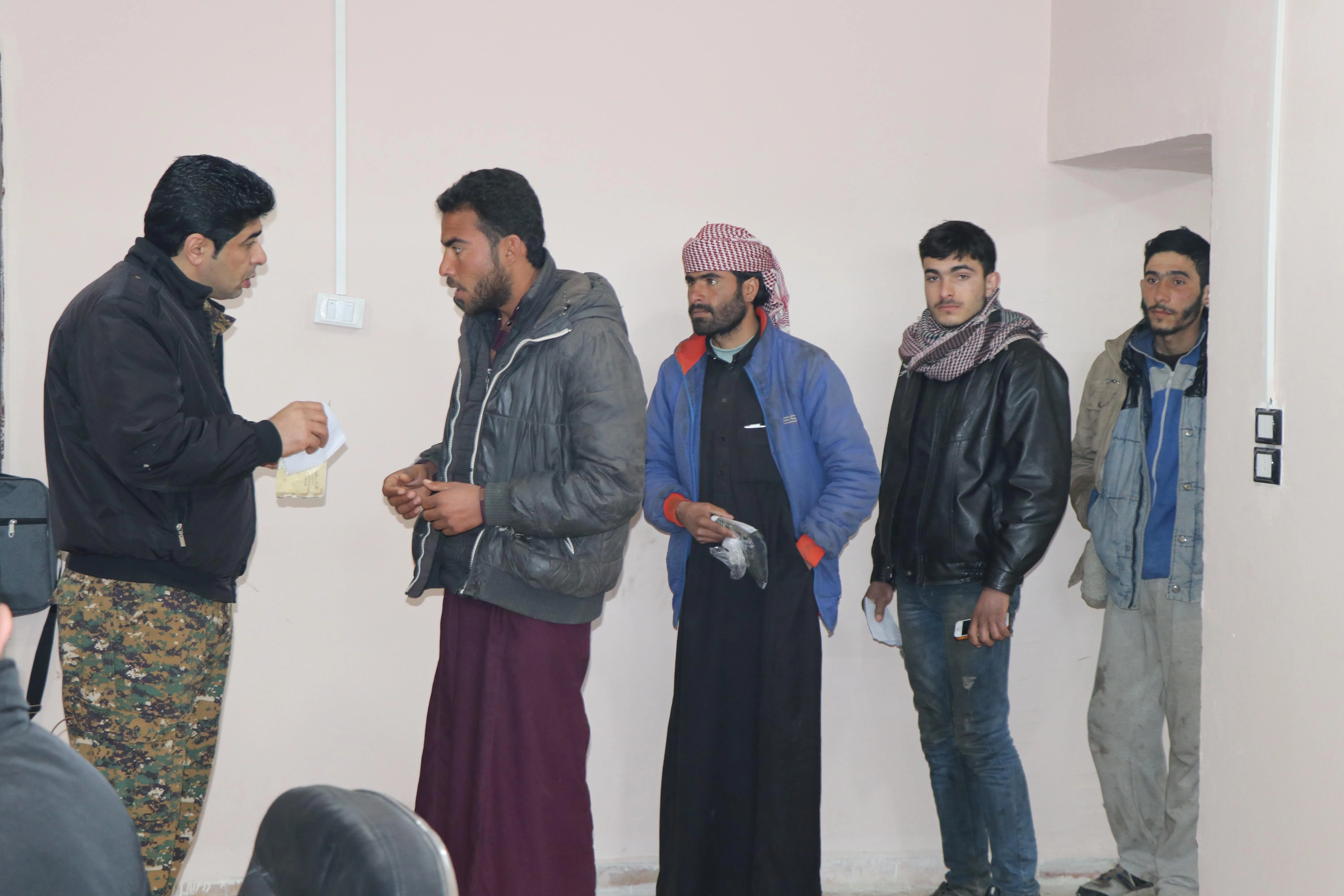 تشكيل "لجنة إخلاء السبيل" للبت في أوضاع الملتحقين بالدفاع الذاتي