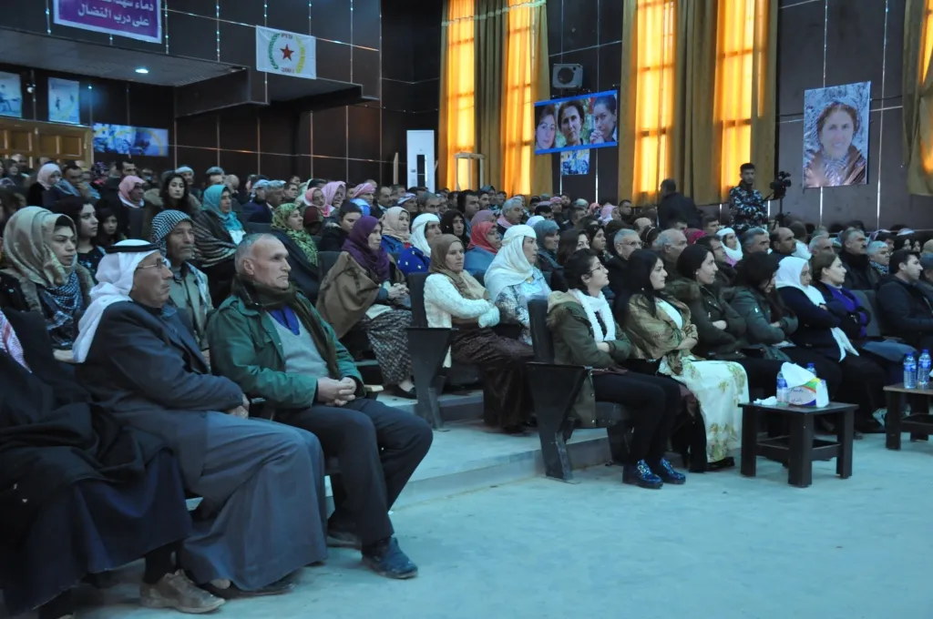 شاهوز حسن يستهل فعاليات اليوم الثالث من مؤتمر PYD في كوباني بكلمة