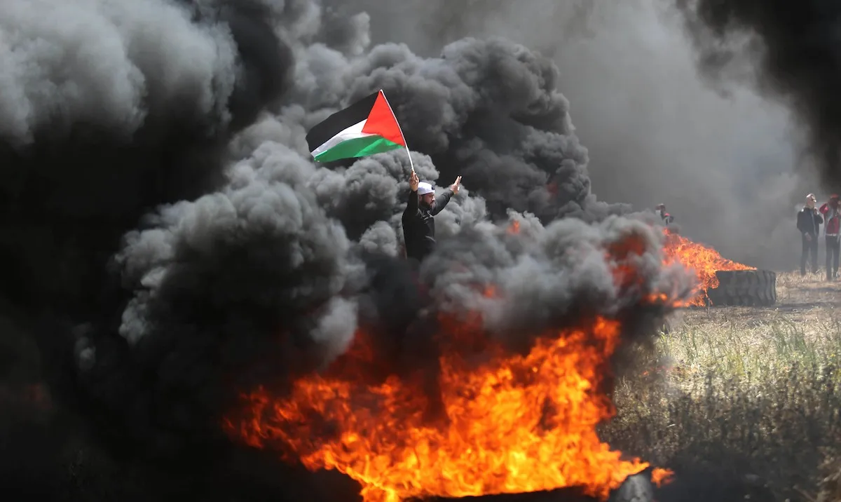 غزة على صفيح ساخن في انتظار الحرب وعقوبات الرئيس الجديدة