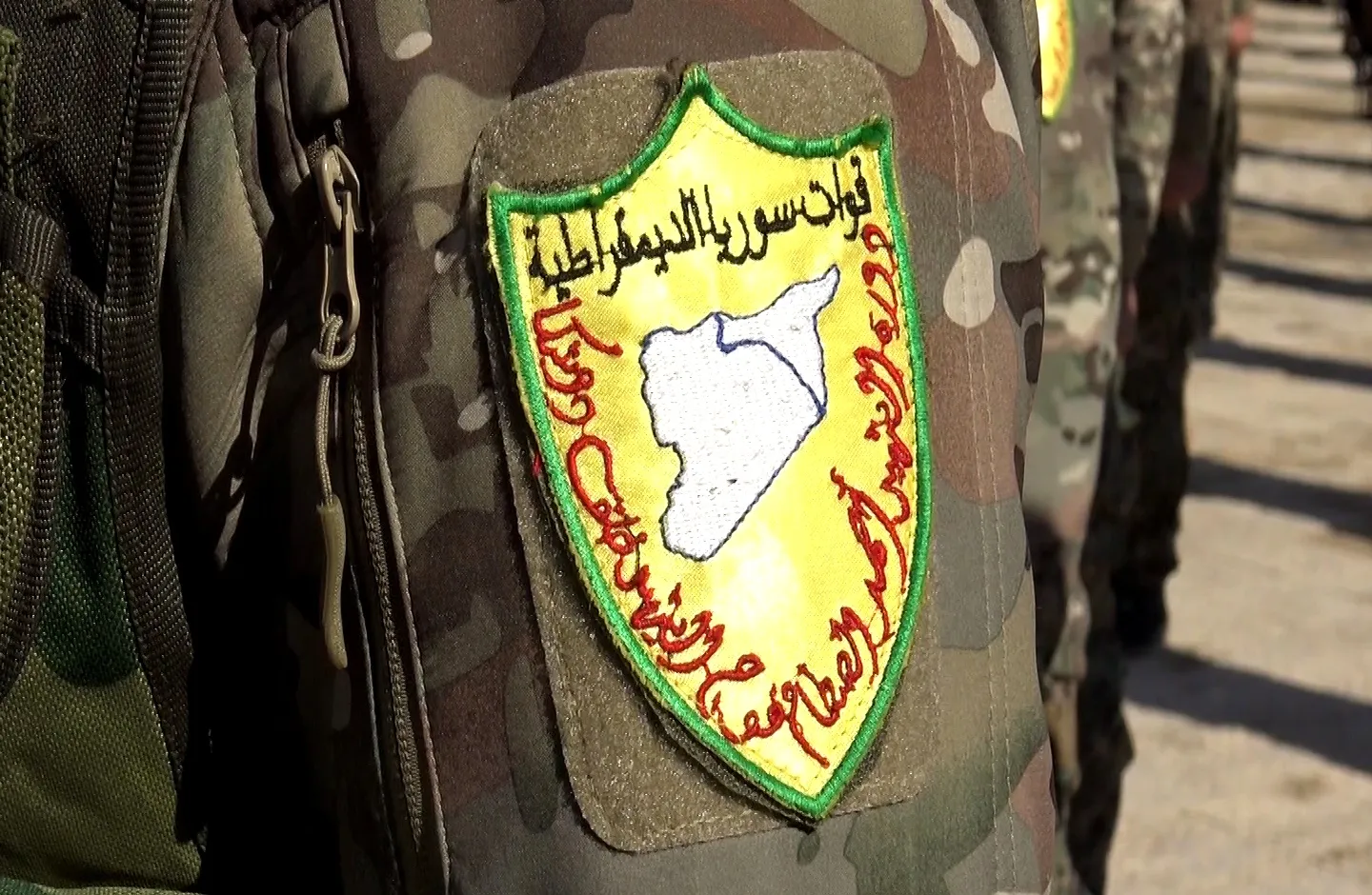 قسد تخرج الدورة الرابعة من مقاتليها في الطبقة