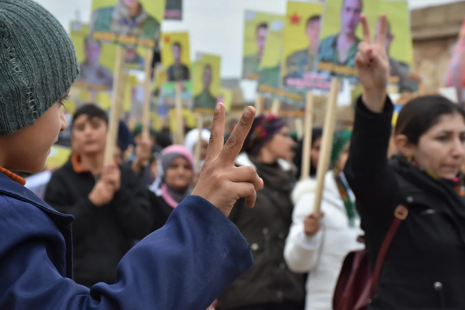 أصوات ذوي شهداء عفرين والشهباء تمتزج وتؤكد على مواجهة العدوان التركي