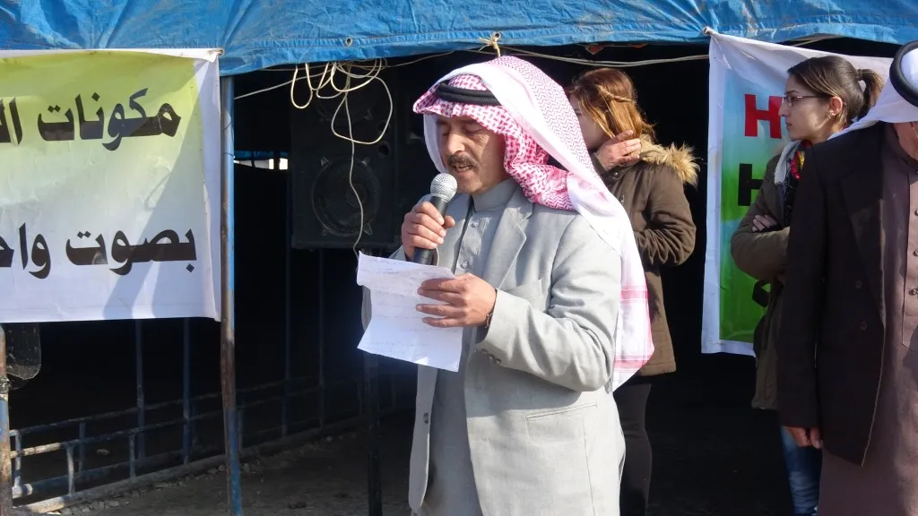  لوحة للسلام في اليوم الـ30 لخيمة الاعتصام