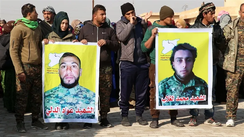 أهالي الشدادي يشيعون شهيدين