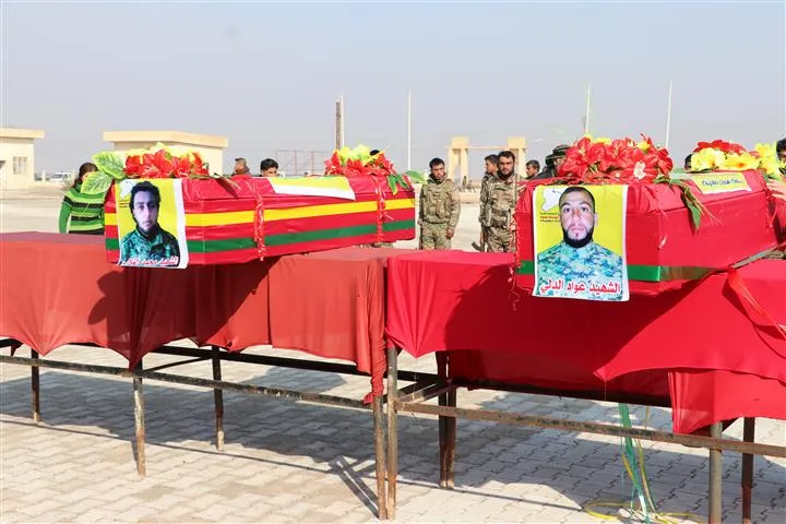 أهالي الشدادي يشيعون شهيدين