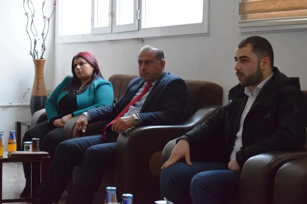 الإدارة الذاتية تجتمع مع ممثلياتها في الخارج وتحثهم لبناء علاقات أوسع