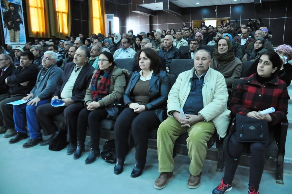في ندوة حوارية...الناطق باسم YPG يتحدث عن المنطقة الآمنة